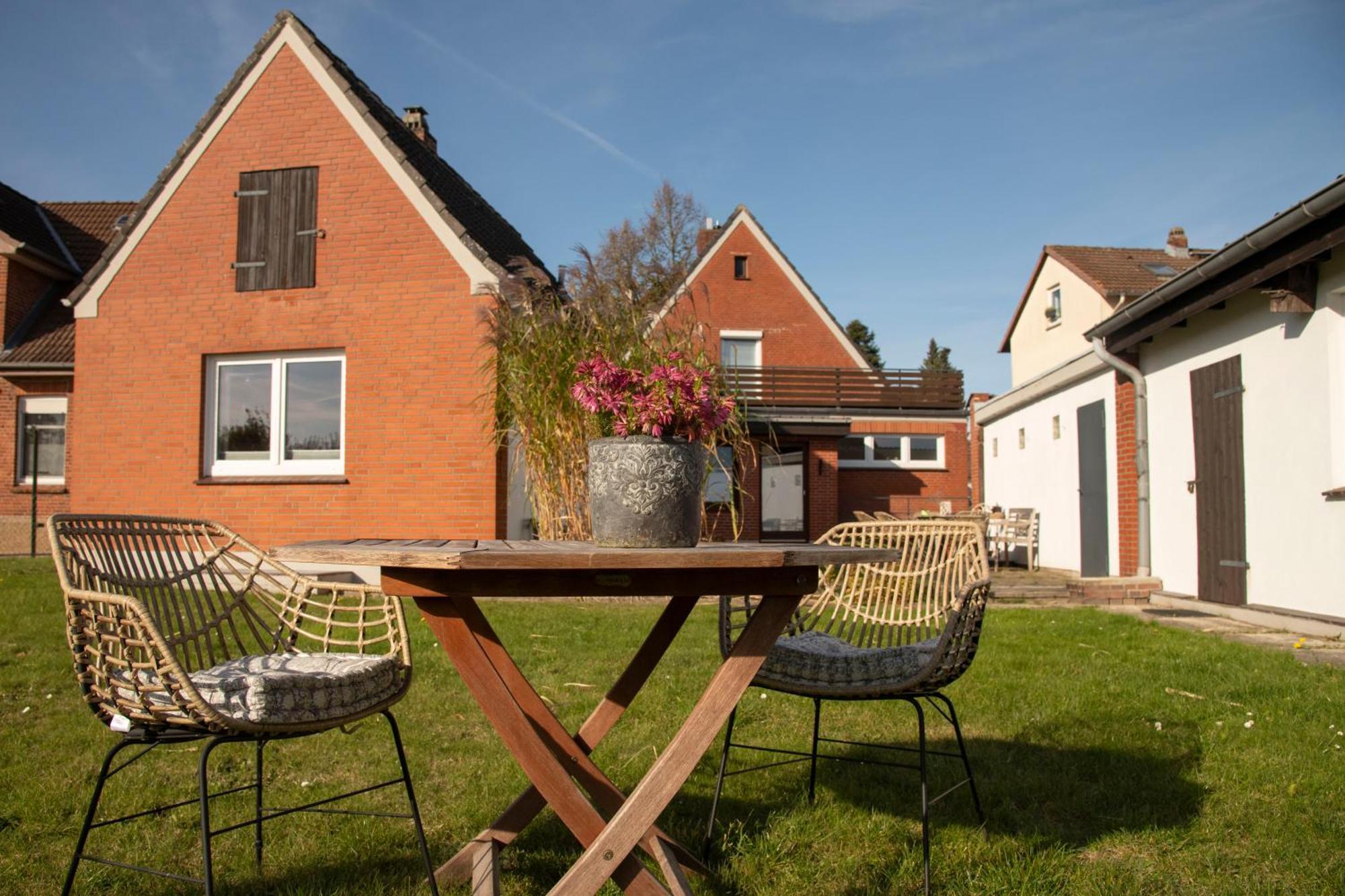 Kleines Ferienhaeuschen Im Garten Eutin Eksteriør billede